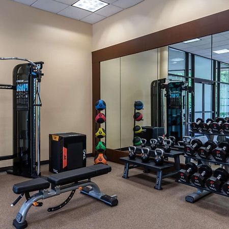 Hilton Alexandria Mark Center Екстериор снимка