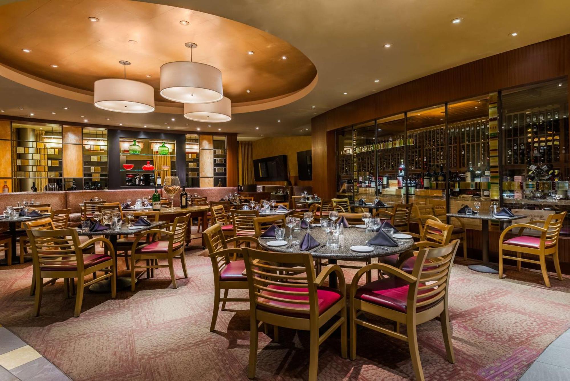 Hilton Alexandria Mark Center Екстериор снимка